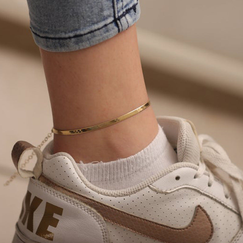 Sleek verstellbare goldene Creolen Halskette Brehn