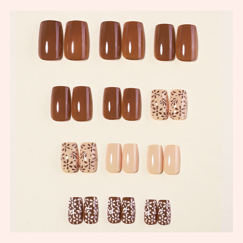 Premium Press-On Nail Set mit Künstlerischen Designs Brehn