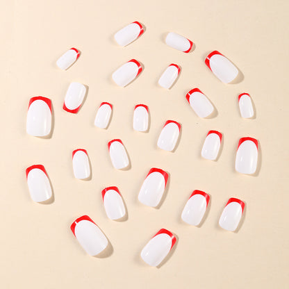 Künstlerisches Französisches Spitzen-Naildesign Brehn