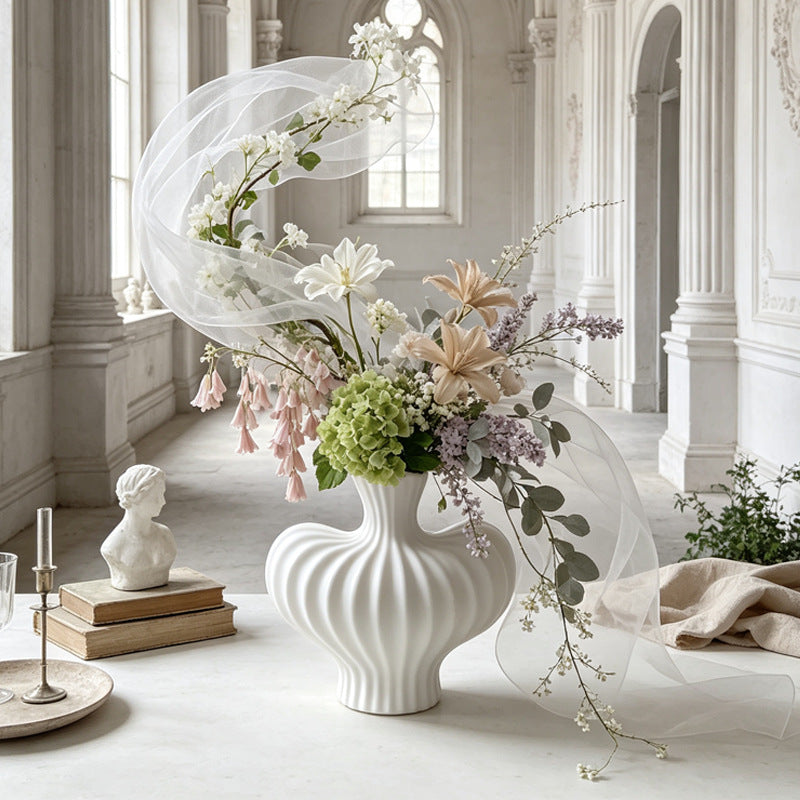 Skulptierte gerippte dekorative Vase Brehn
