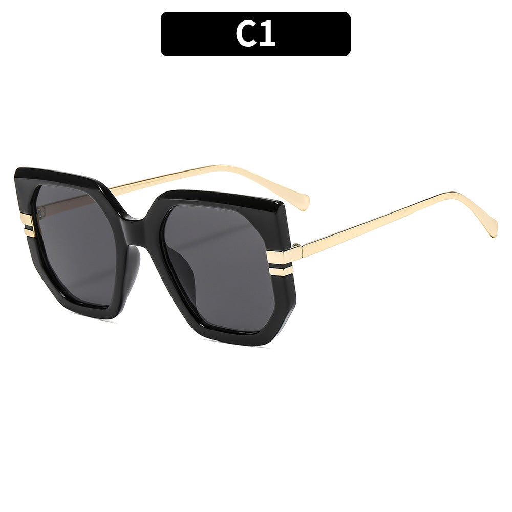 Schicke geometrische Sonnenbrille