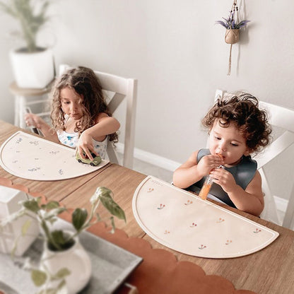 Kindersilikon-Rutschfeste Halb-Runde Platzmatte