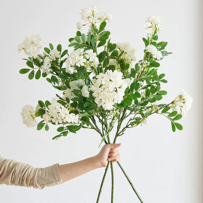 Elegante Seidenblumenstrauß