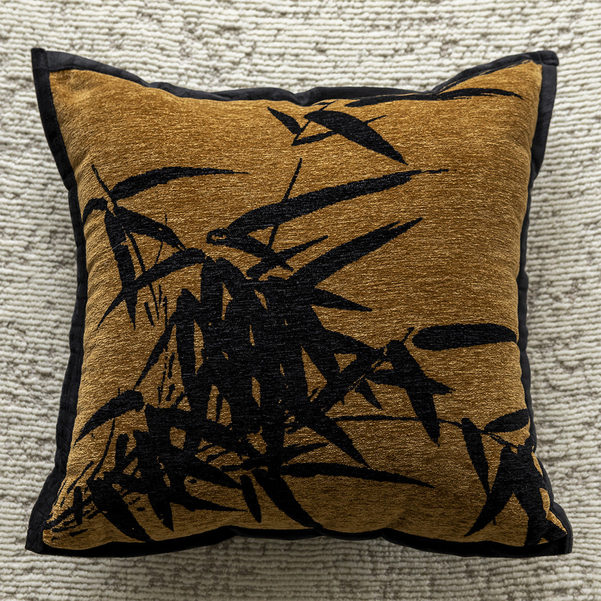Luxuriöses Kissen aus Kunstfell