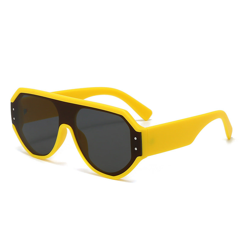 Damen modische oversized Sonnenbrille mit breitem Rahmen Brehn