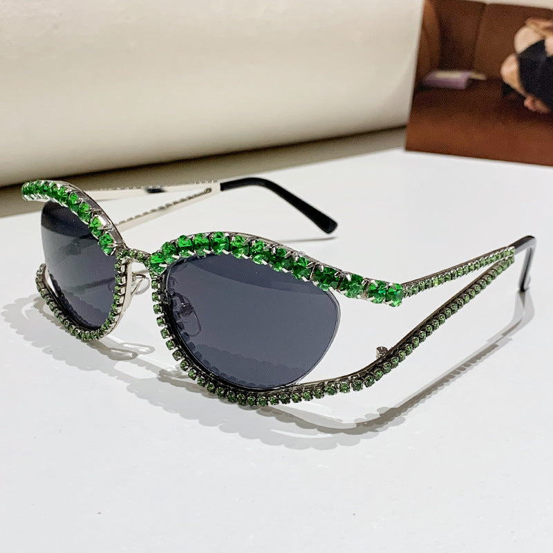 Damen Glamouröse Sonnenbrille mit funkelnden Kristallakzenten Brehn