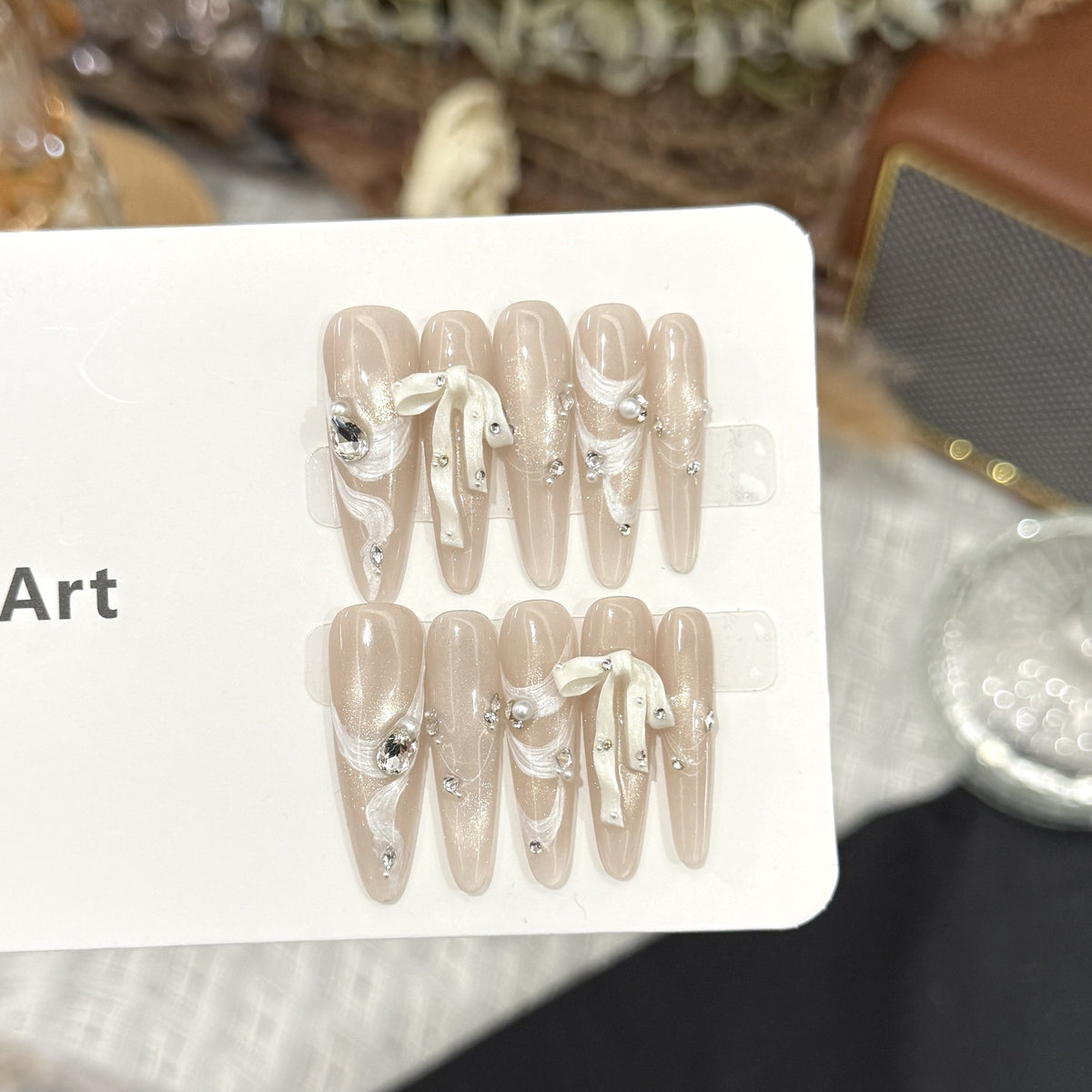 Dekorativer Stiletto Press-On Nagelkunst-Kit Brehn