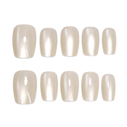 Nagelverlängerungen im eleganten Look Brehn