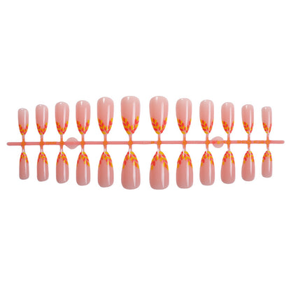 Floral Press-On Nail Set mit eleganten Designelementen Brehn