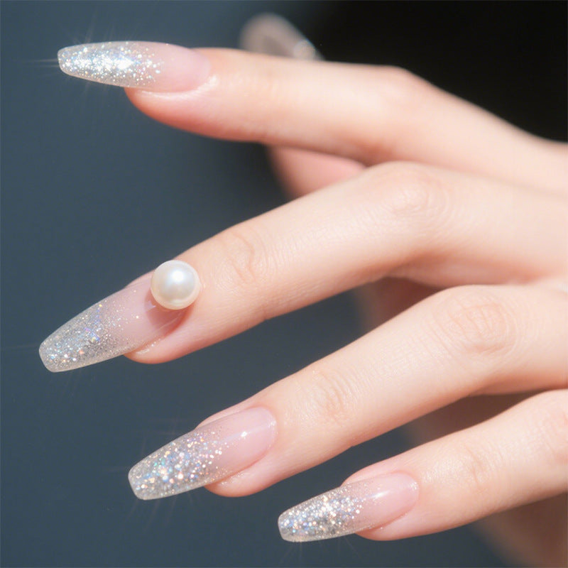 Elegantes Press-On-Nagelset mit Glitter- und Perlenakzenten Brehn