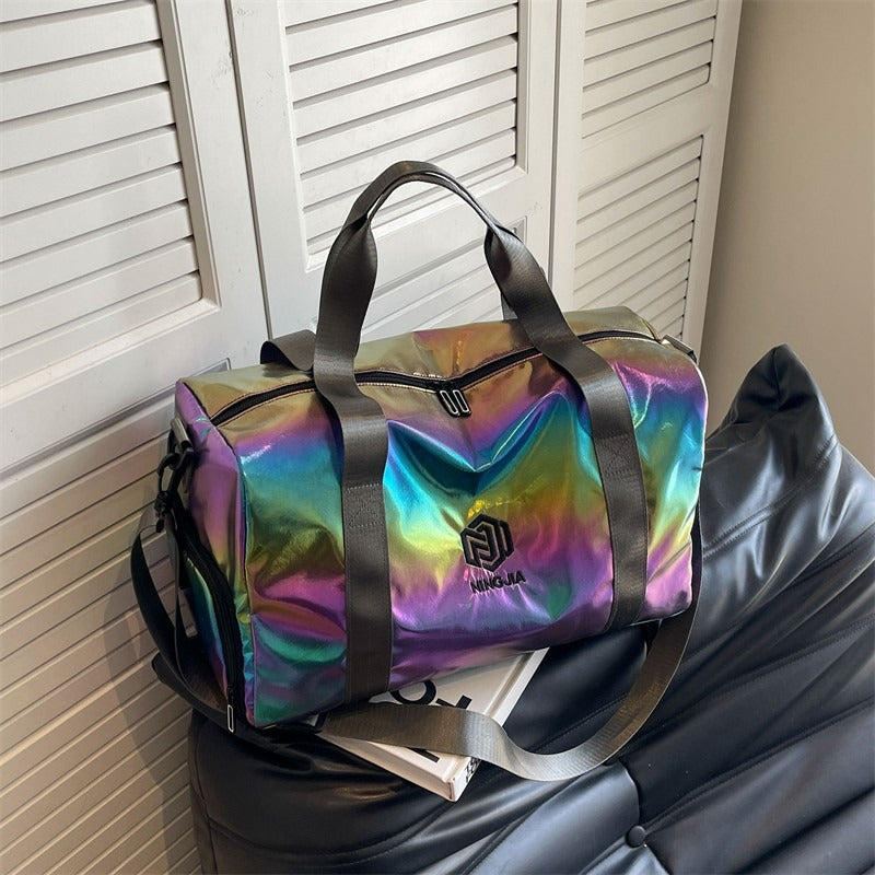 Damen Sportliche Reisetasche im futuristischen Design Brehn