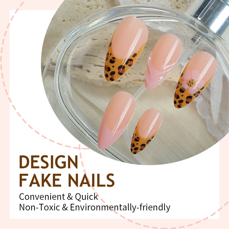 Kunstnagelset mit trendigen Leoparden-Design und eleganten Akzenten Brehn