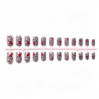 Künstlerisches Leopardenmuster und Herz Nagel Kunst Set
