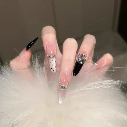 Luxus Stiletto Press-On Nagelverlängerungen mit Strassakzenten Brehn