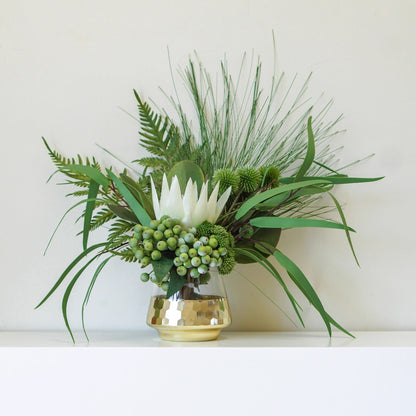 Künstliches Blumenarrangement