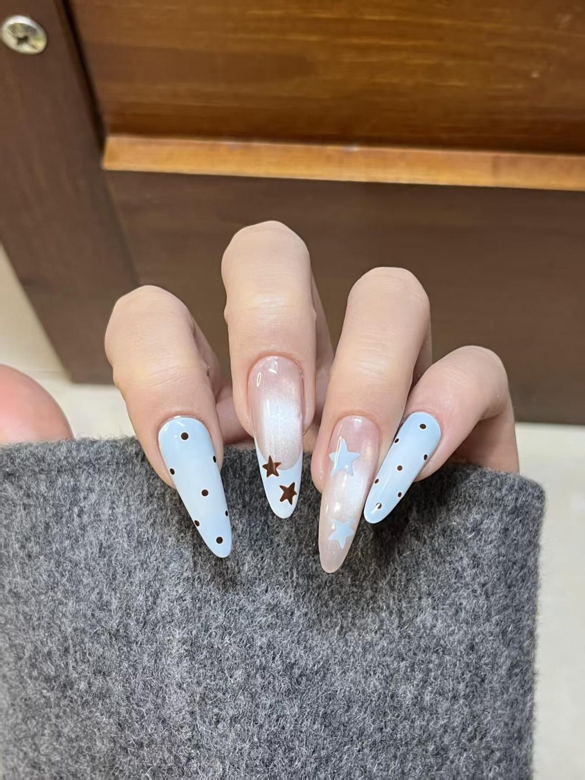 Themen Press-On Nagelkunst Set