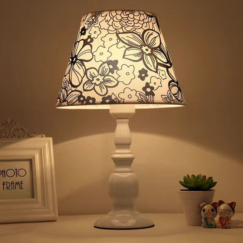 Moderne Floral Print Tischlampe