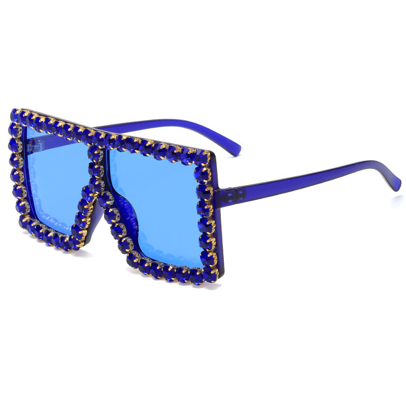 Damen auffällige quadratische Sonnenbrille mit funkelnden Applikationen Brehn