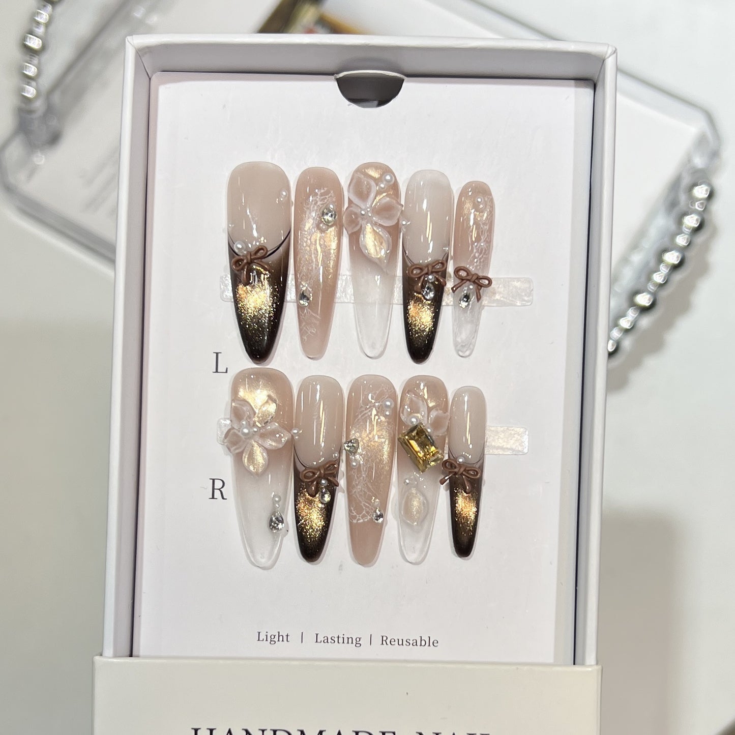 Glamouröse Künstlerische Press-On Nagelverlängerungen Brehn