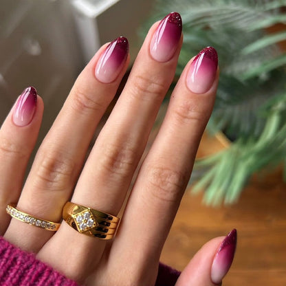 Kunstnagelset mit eleganten ombre Farbverläufen Brehn