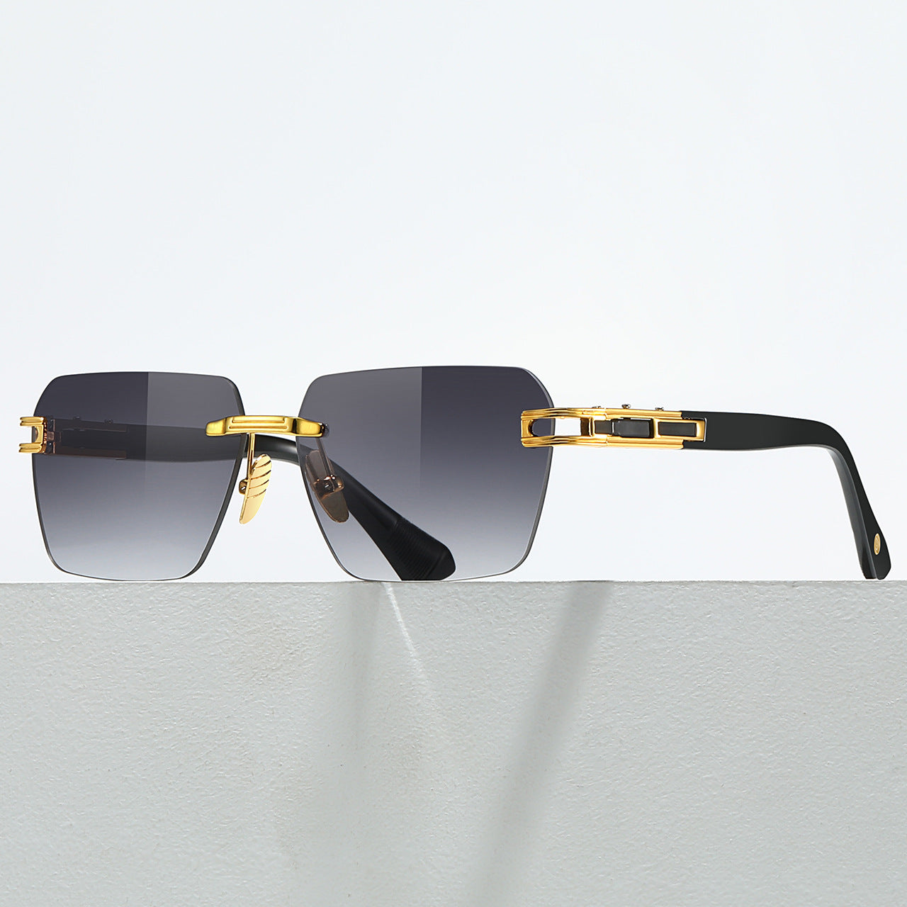 Fashion-Forward Übergroße Quadratische Sonnenbrillen Brehn