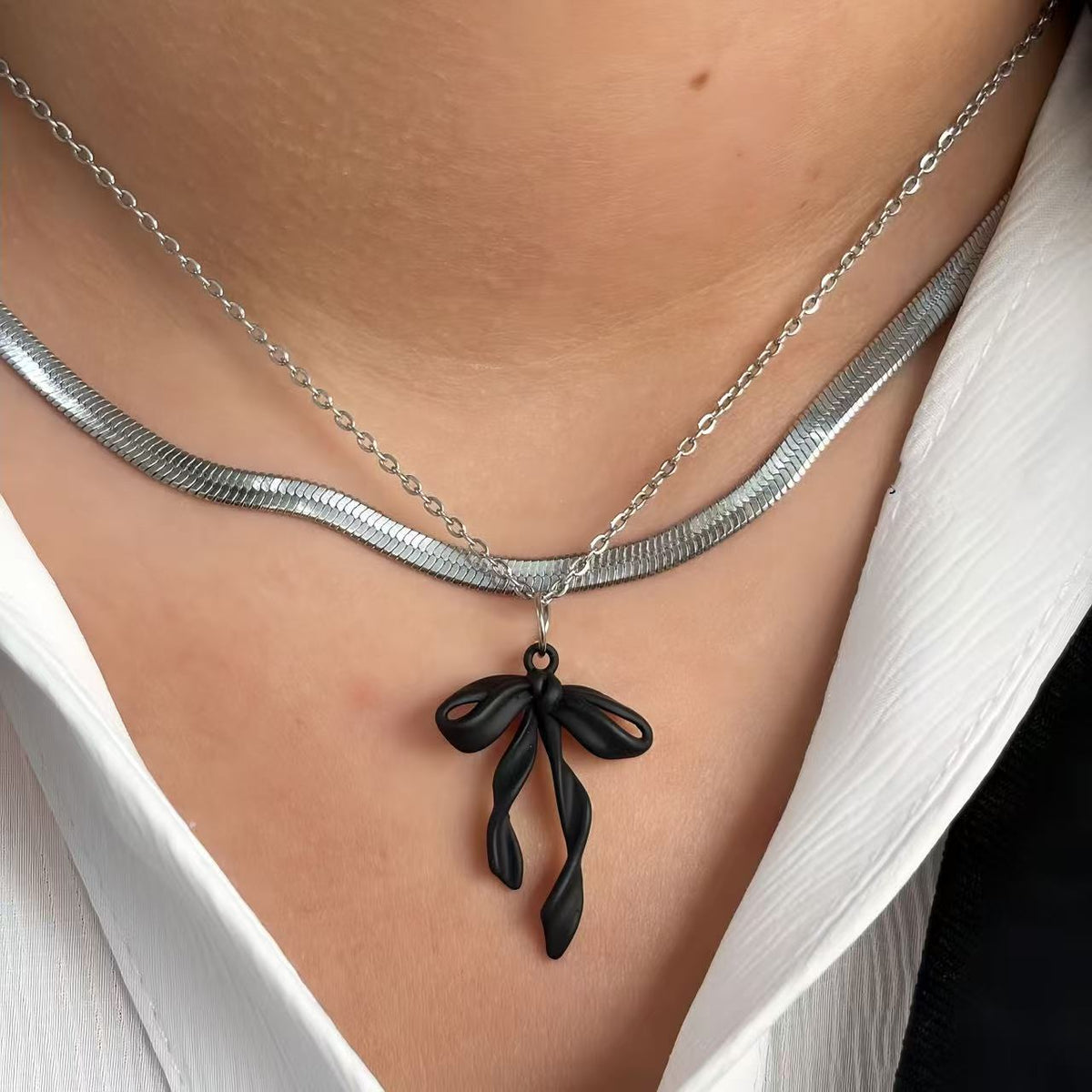 Elegante Doppelkettenschleifenanhänger-Halskette Brehn
