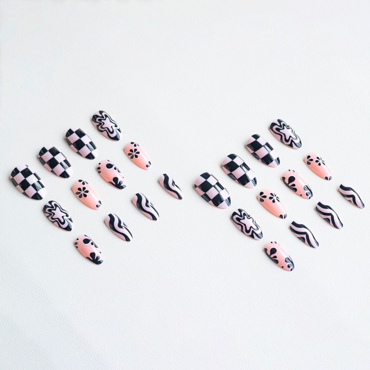 Künstlerisches Nageldesign Set  1790958040