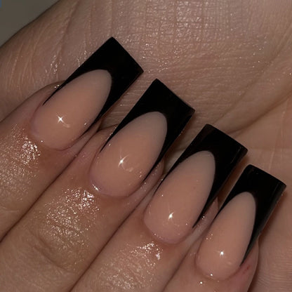 Kunstnagelspitzen mit modernem Design und stylischen Akzenten Brehn