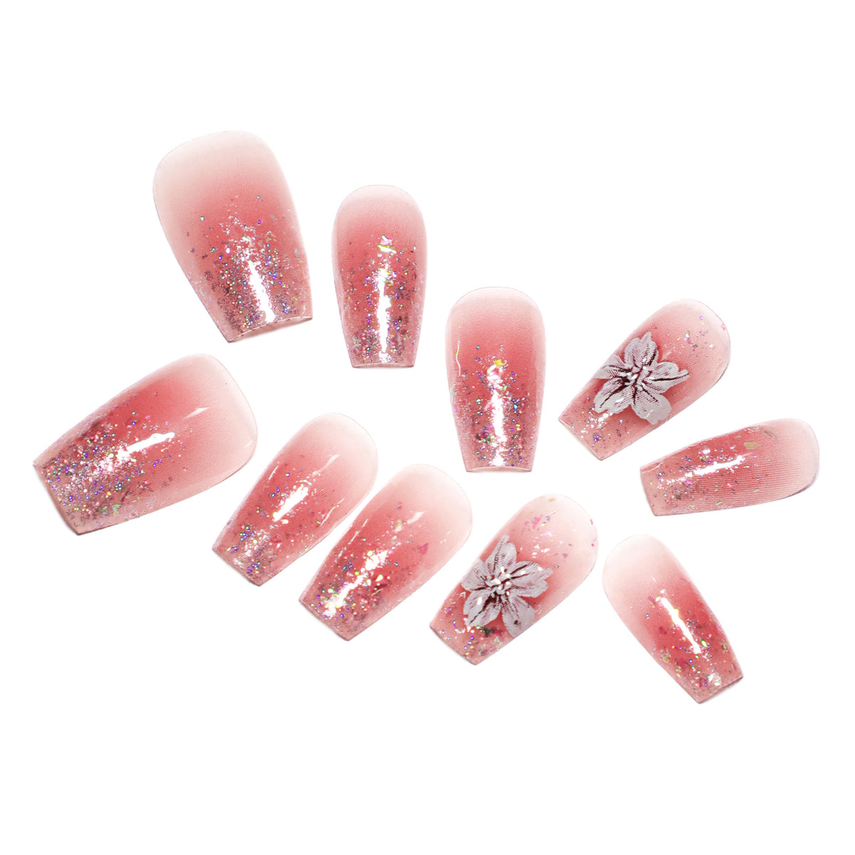 Künstliche Nagelverlängerungen mit floralem Design und Glitzerakzenten Brehn