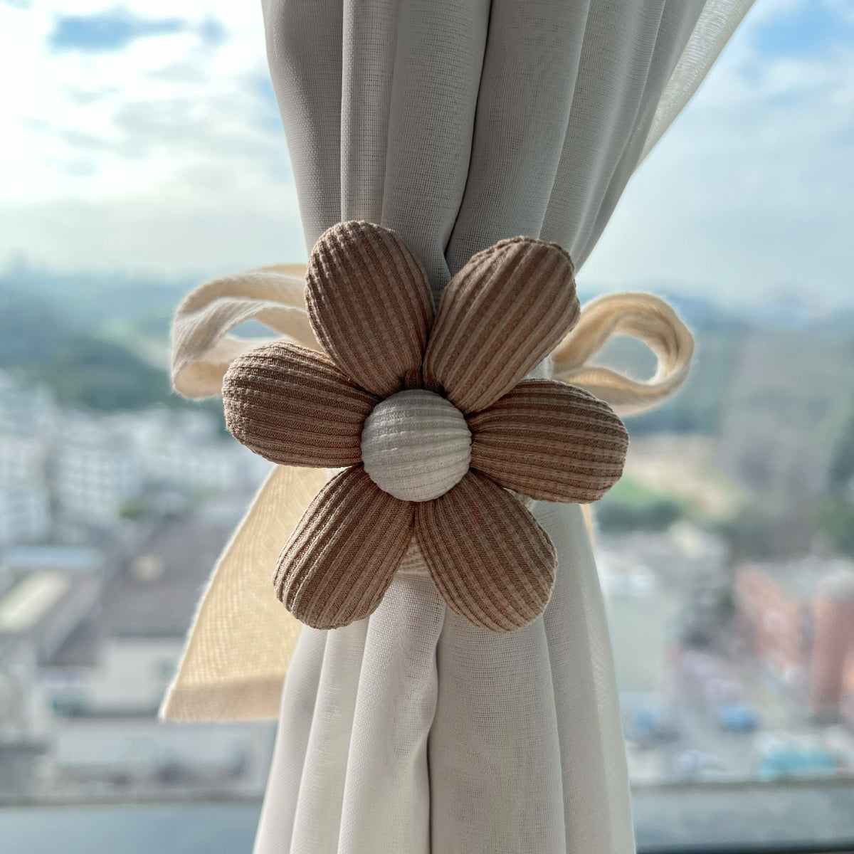 Plüsch Bären Gardinenband mit elastischer Schlaufe und weichem Teddygesicht