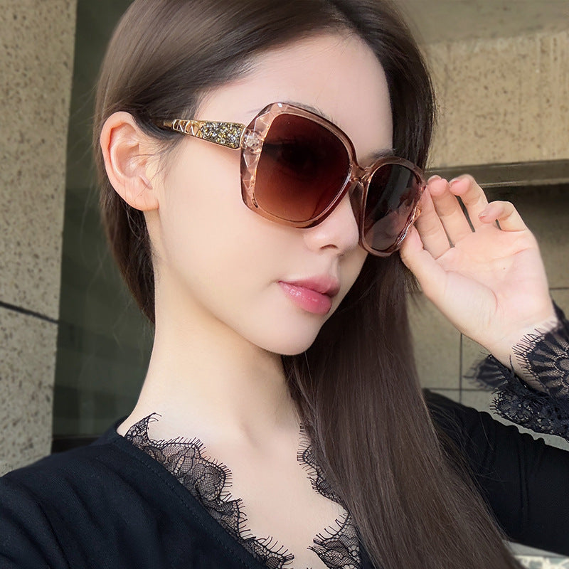 Damen Designer-Sonnenbrille mit glamourösen Akzenten Brehn