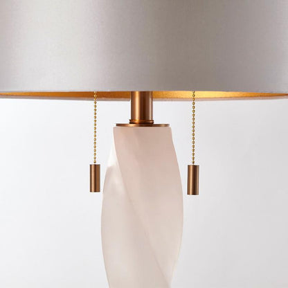 Elegante Handgefertigte Tischlampe