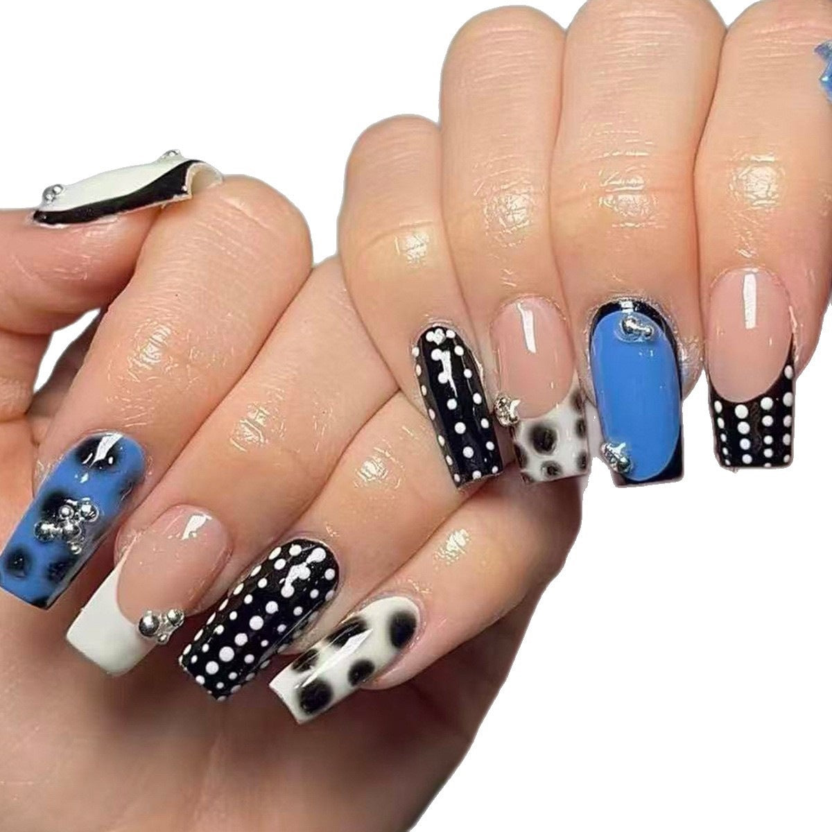 Kreative Nagelset mit 3D-Dekoration Brehn