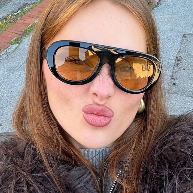 Damen modische oversized Sonnenbrille mit schützendem UV-Filter Brehn
