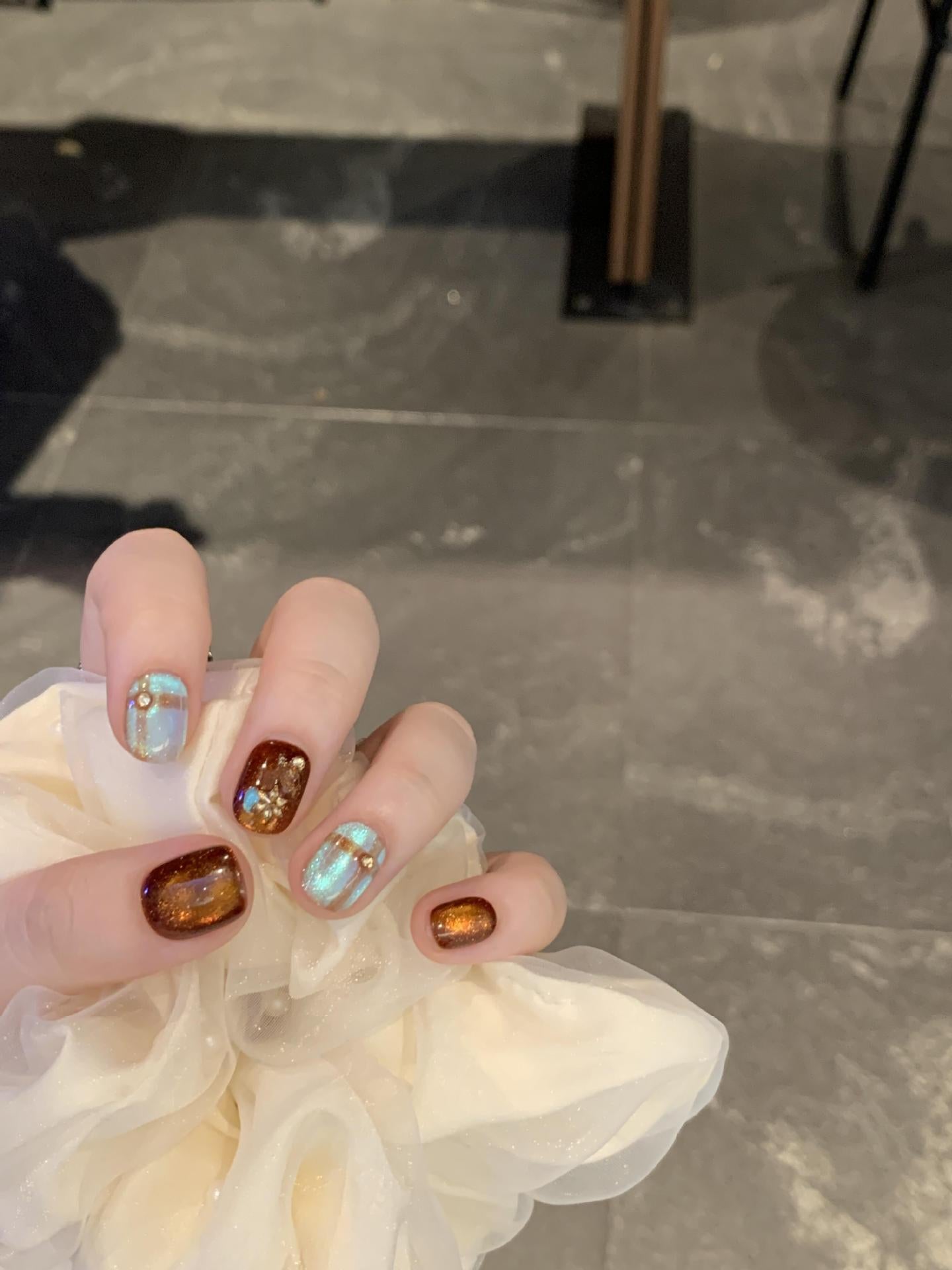 Künstliche Nail Art Spitzen mit Schimmer und Glitzer Brehn