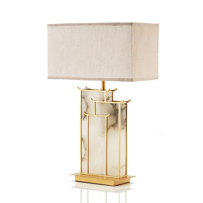 Künstlerische Tischlampe mit elegantem Marmorfuß
