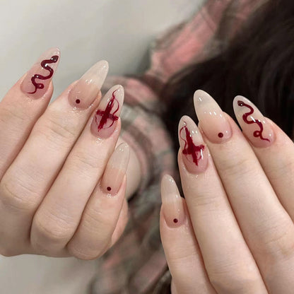 Kunstvolle Nagelverlängerungen mit einzigartigem Design Brehn