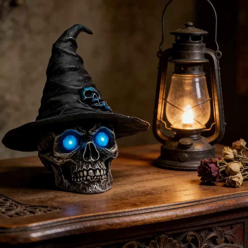 Dekorative Totenkopf mit Hexenhut Brehn