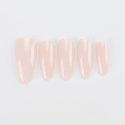 Glänzende Stiletto Press-On Nagelerweiterungen Brehn