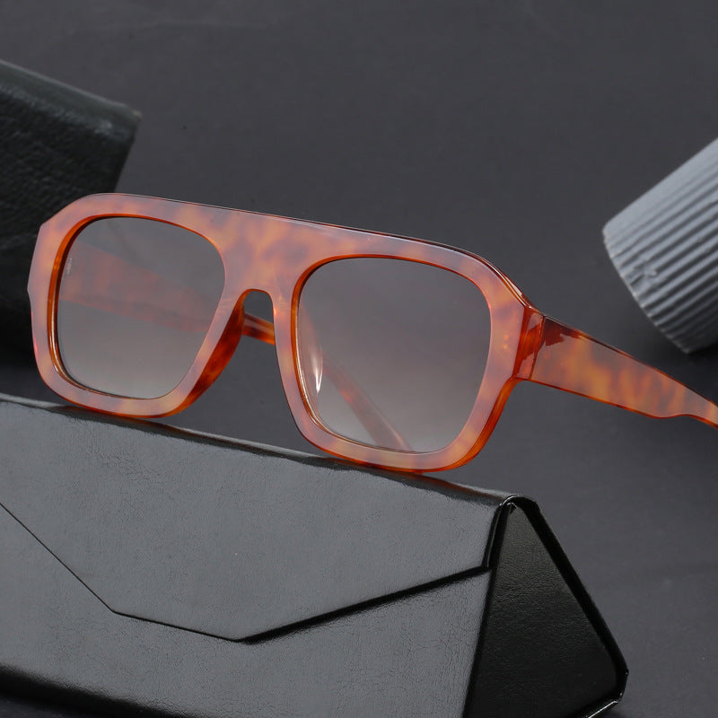 Damen oversize quadratische Sonnenbrille mit modernem Design Brehn