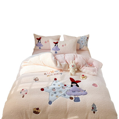 Kinder-Bettwäschegarnitur mit kuscheliger Teddy-Fleece-Oberfläche, applizierten Figuren und Wendefunktion