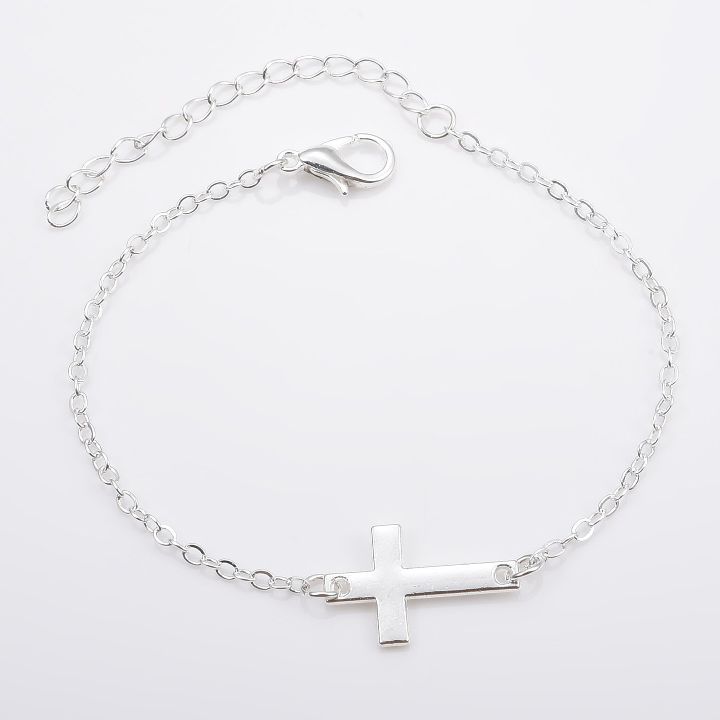 Minimalistische Kreuz Charm Armband Brehn