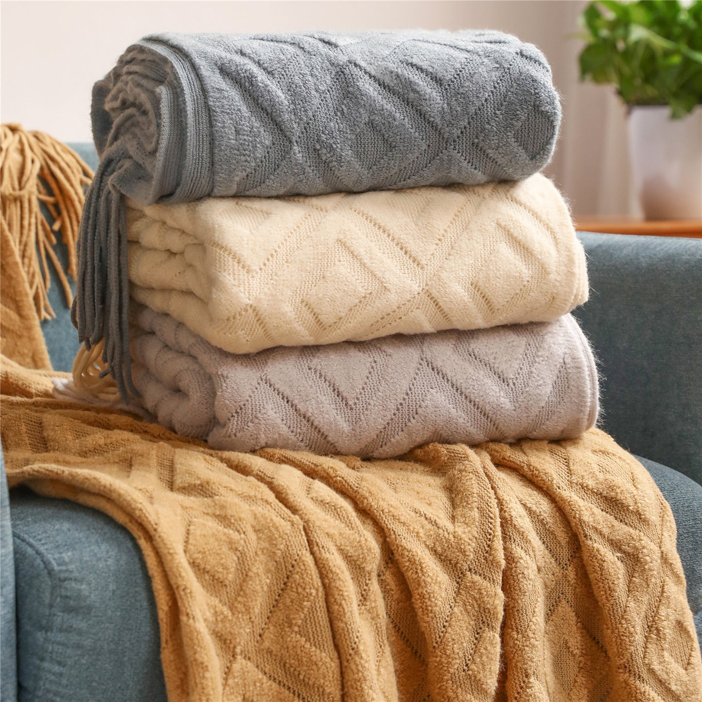 Gemütliche Strickwurfdecke