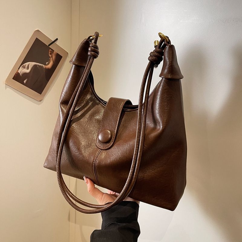 Klassische Leder Hobo-Tasche Brehn