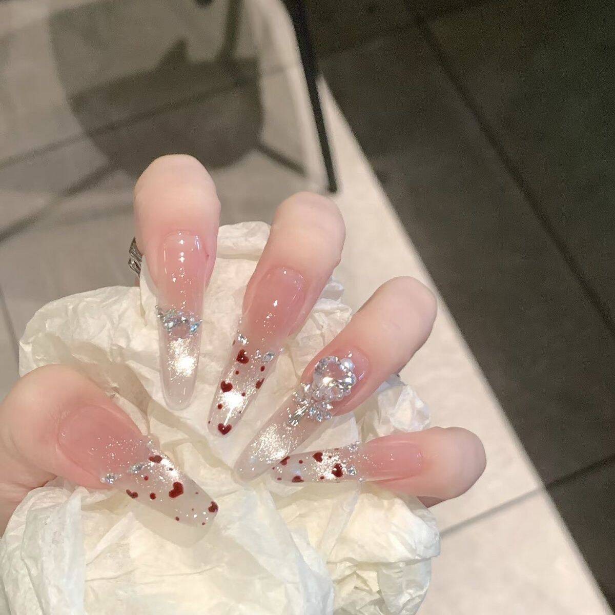Dekoratives Press-On Nagelkunst Set Brehn