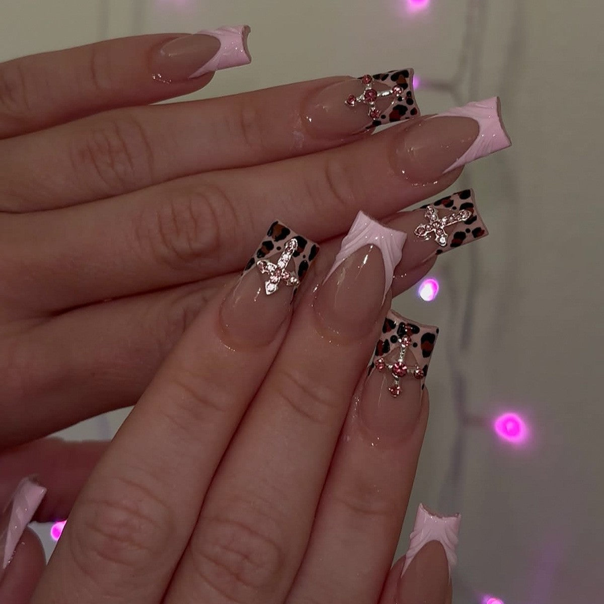Dekorative Gel-Nagelverlängerungen Brehn