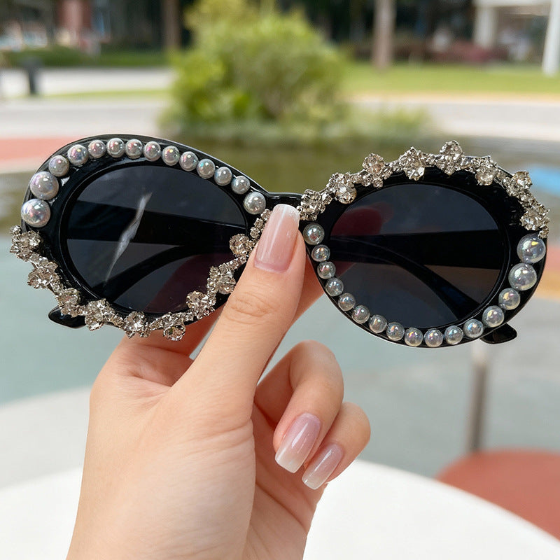 Elegante perlenverzierte Katzenaugen-Sonnenbrille Brehn