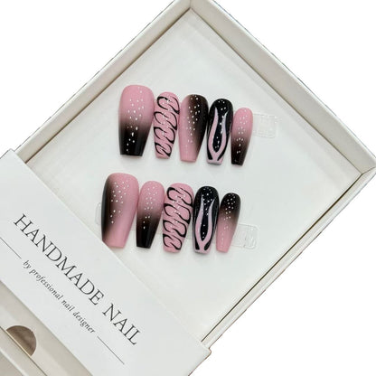 Künstlerisches Press-On-Nagelset mit einzigartigen abstrakten Designs