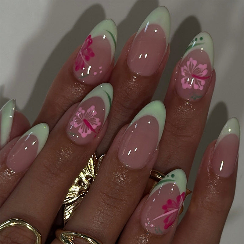 Kunstnagelset mit stilvollen Blumenspitzen Brehn