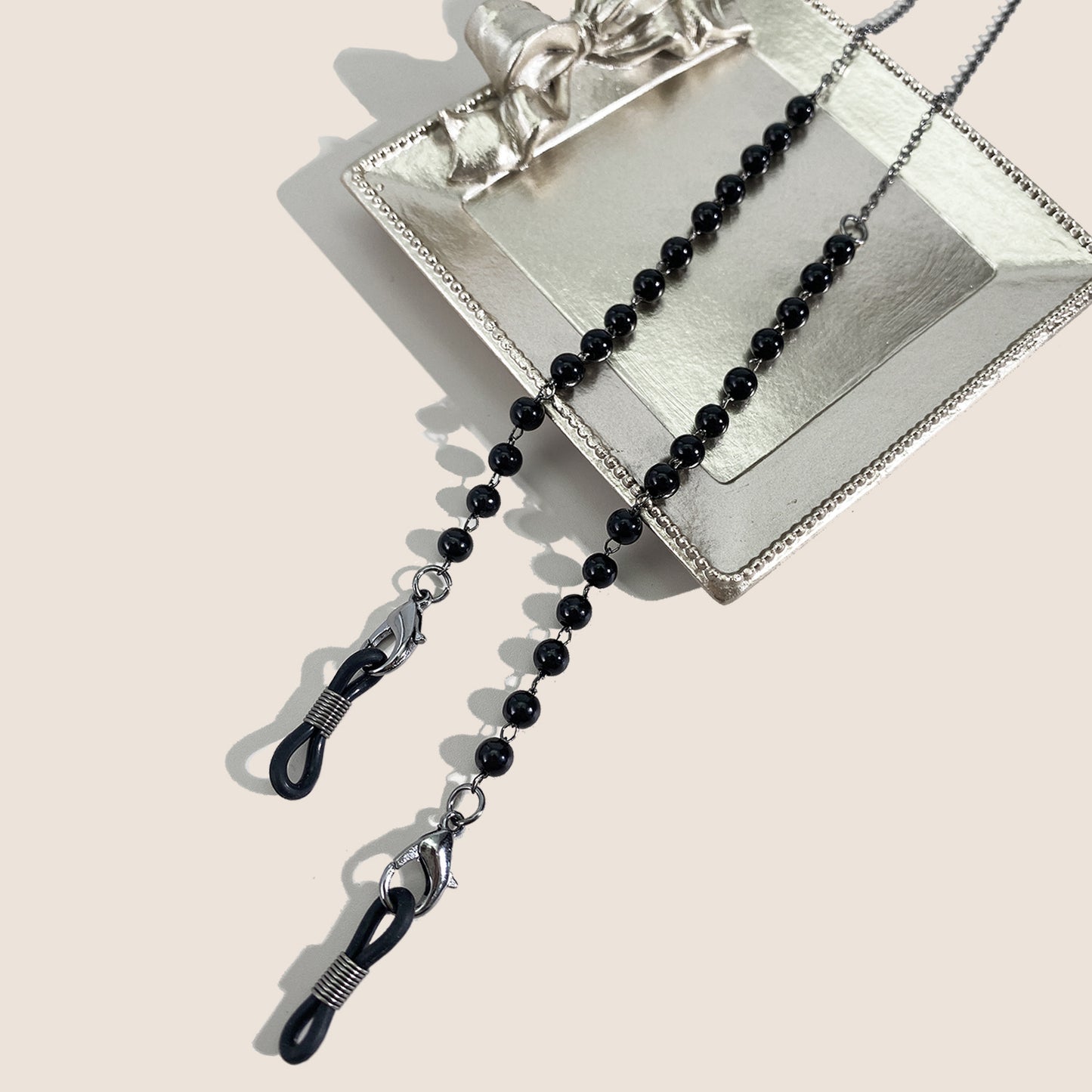 Perlenbesetzte Brillenhalterkette Brehn